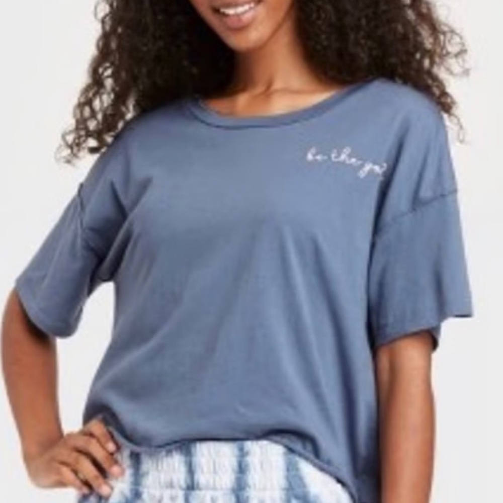 F7- womens blue sleeve top size Xl GRAYSON THREADS